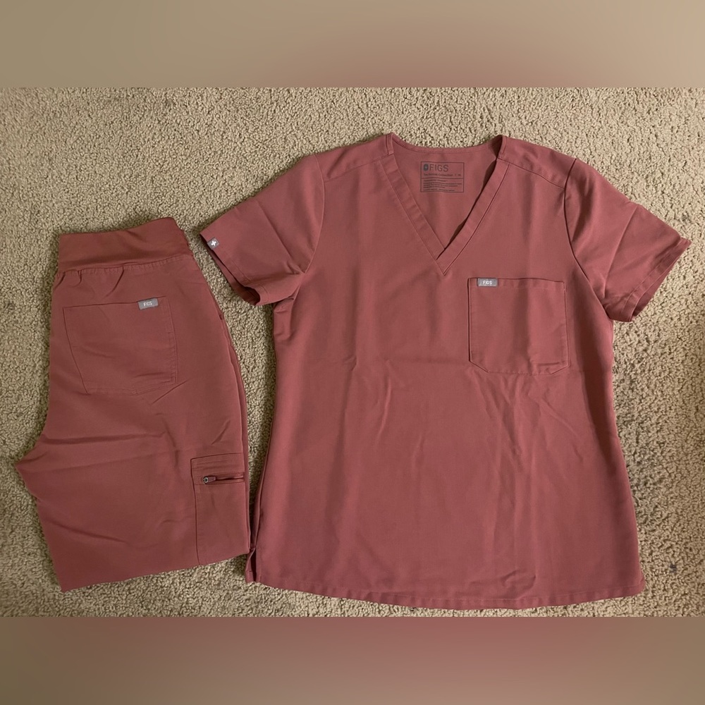 Figs Scrub Set